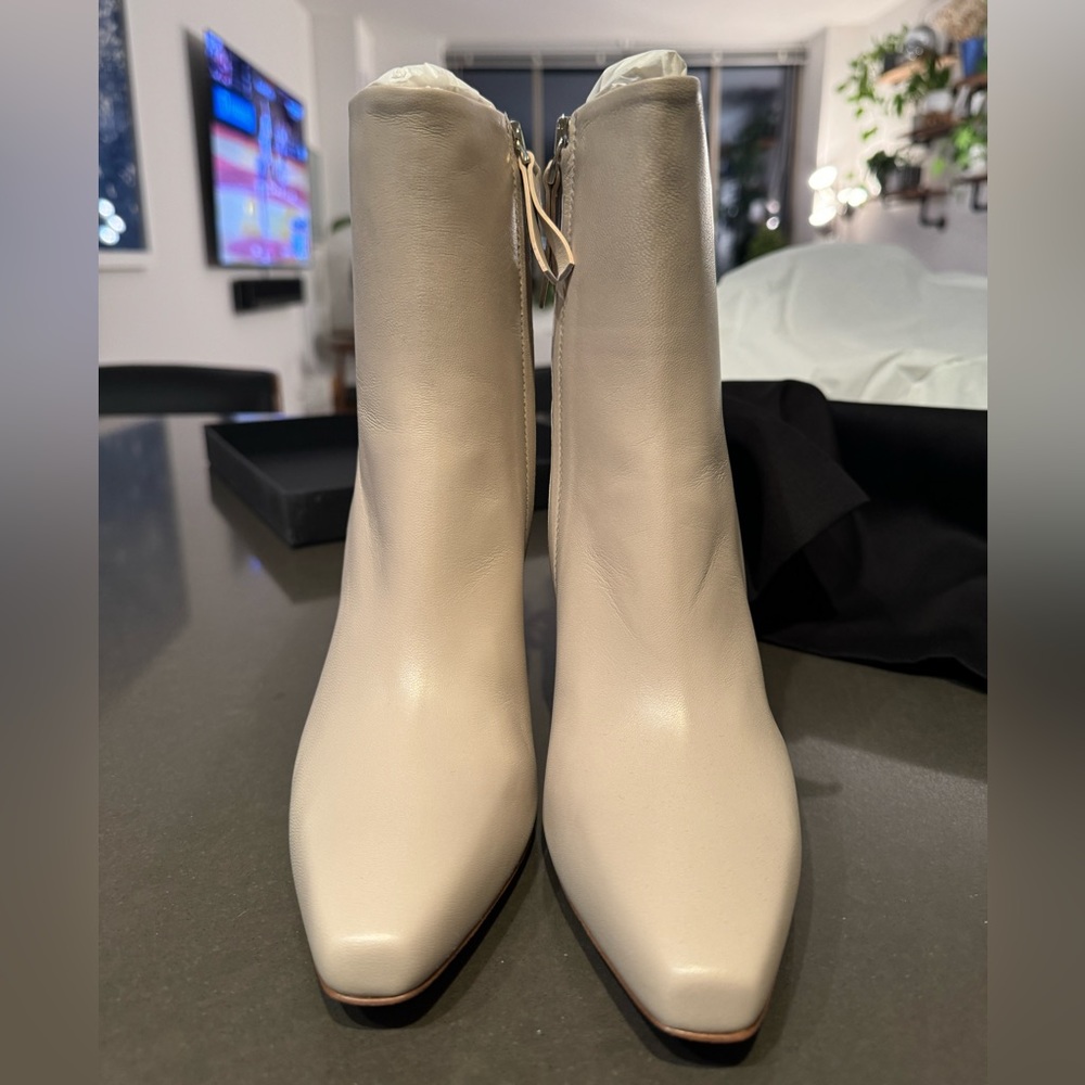 Theory Slim Square Boot in cement size 36